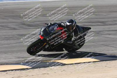 media/Oct-13-2025-Moto Forza (Mon) [[a66d839500]]/3-B Group/Session 2 (Bowl)/